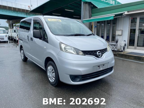 NISSAN NV200