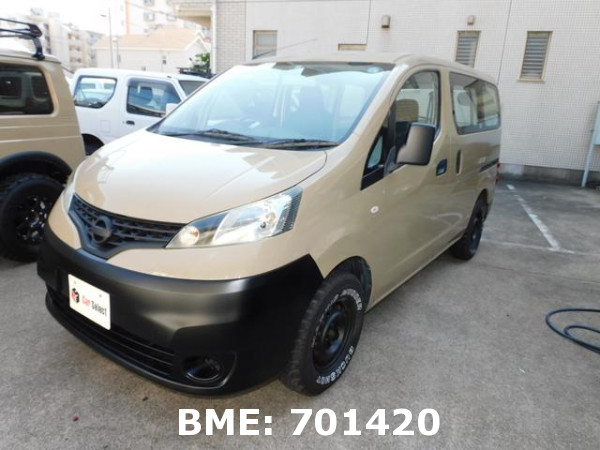 NISSAN NV200