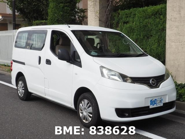 NISSAN NV200