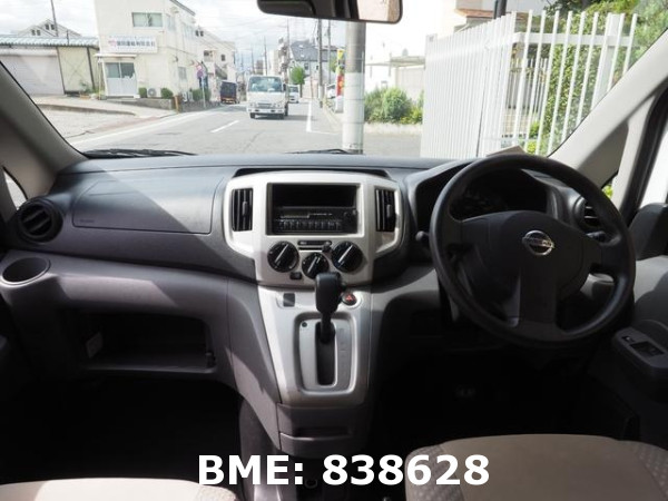 NISSAN NV200