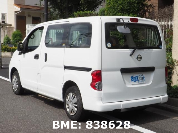 NISSAN NV200