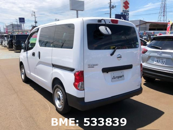 NISSAN NV200