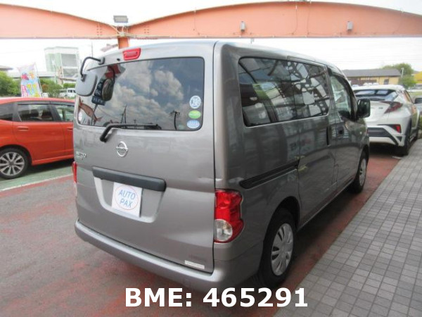 NISSAN NV200