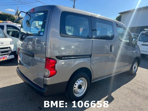 NISSAN NV200