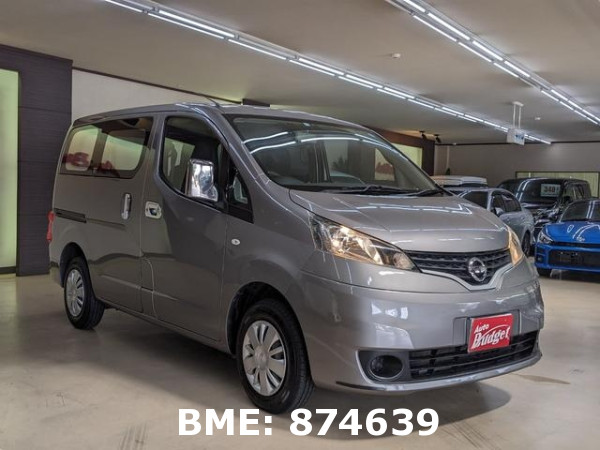 NISSAN NV200