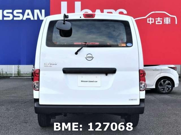 NISSAN NV200