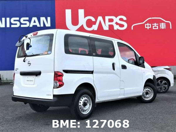 NISSAN NV200