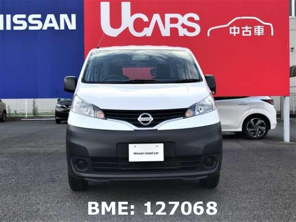 NISSAN NV200