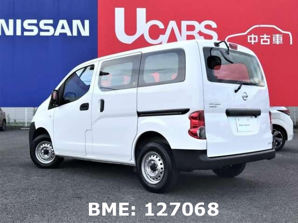 NISSAN NV200