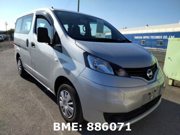 NISSAN NV200