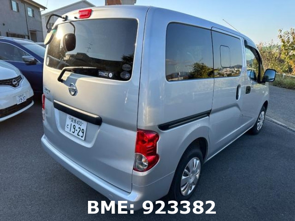 NISSAN NV200