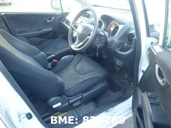 HONDA FIT 13G