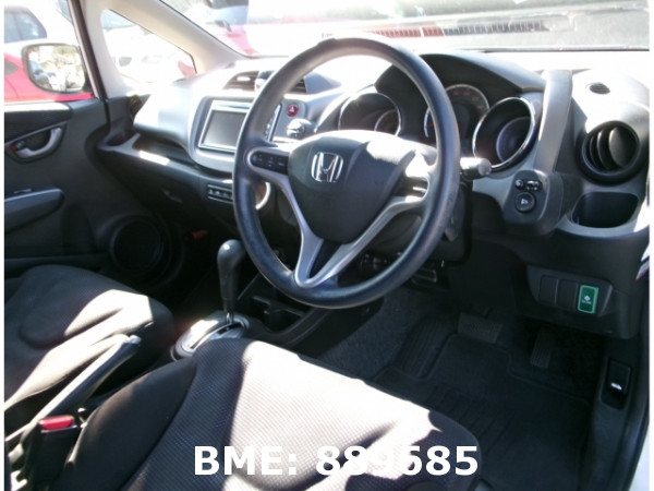 HONDA FIT 13G