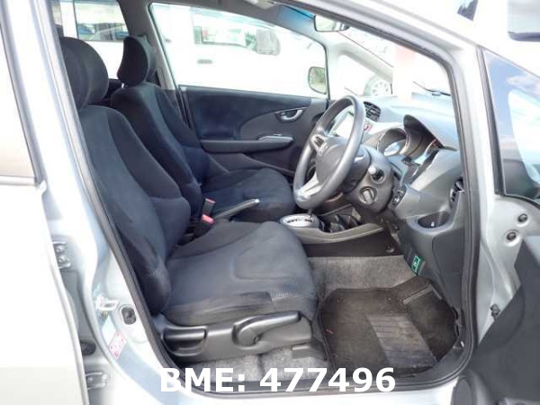 HONDA FIT 13G