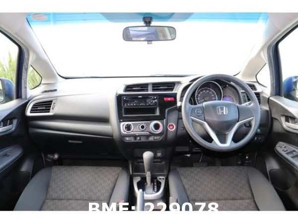 HONDA FIT 13G F PACKAGE