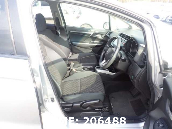 HONDA FIT 13G F PACKAGE