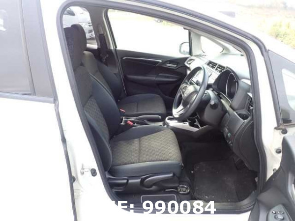 HONDA FIT 13G F PACKAGE