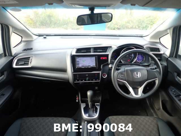 HONDA FIT 13G F PACKAGE