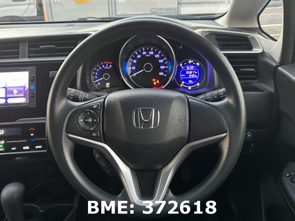 HONDA FIT 13G F PACKAGE