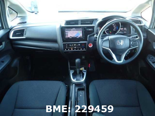 HONDA FIT 13G F PACKAGE