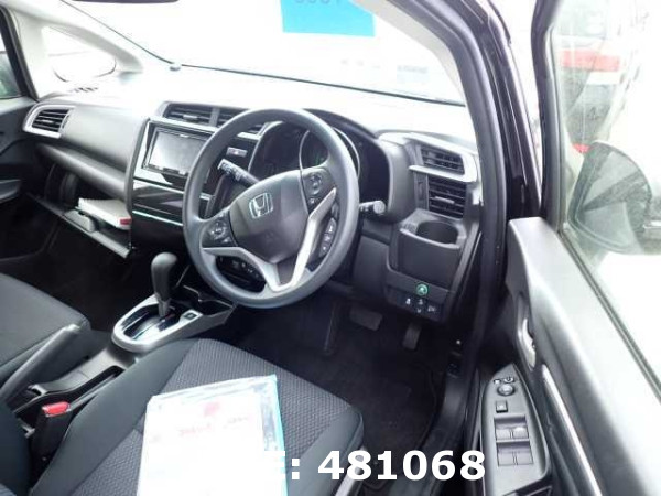 HONDA FIT 13G F PACKAGE