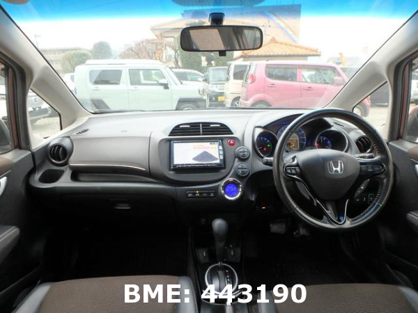 HONDA FIT SHUTTLE HYBRID