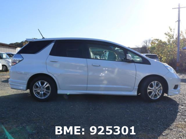 HONDA FIT SHUTTLE HYBRID