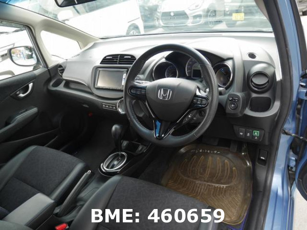 HONDA FIT SHUTTLE HYBRID