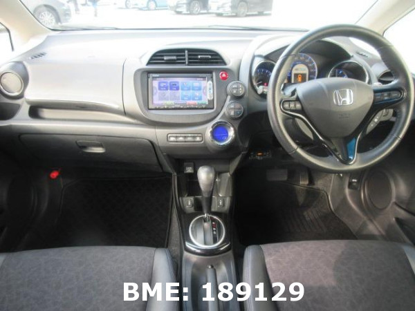 HONDA FIT SHUTTLE HYBRID