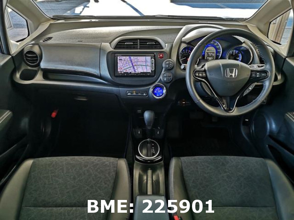 HONDA FIT SHUTTLE HYBRID