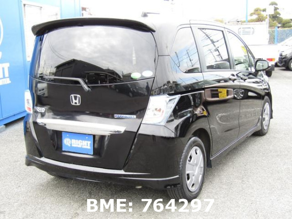 HONDA FREED HYBRID