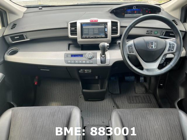 HONDA FREED HYBRID