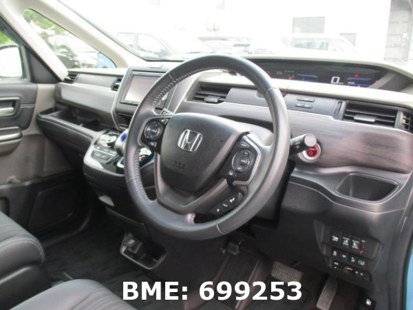 HONDA FREED HYBRID