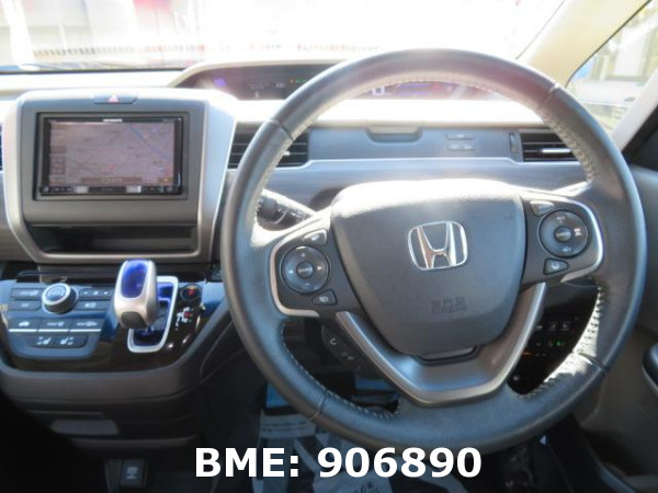 HONDA FREED HYBRID