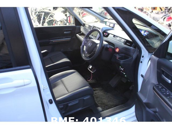 HONDA FREED HYBRID