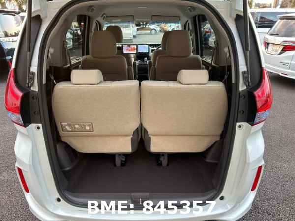 HONDA FREED HYBRID