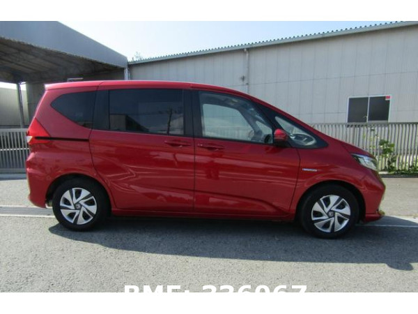 HONDA FREED HYBRID