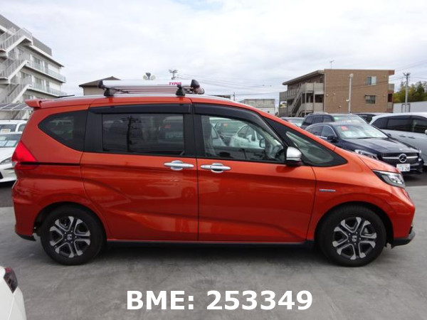 HONDA FREED HYBRID