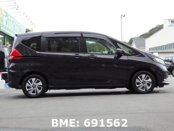 HONDA FREED HYBRID