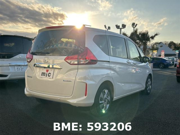 HONDA FREED HYBRID