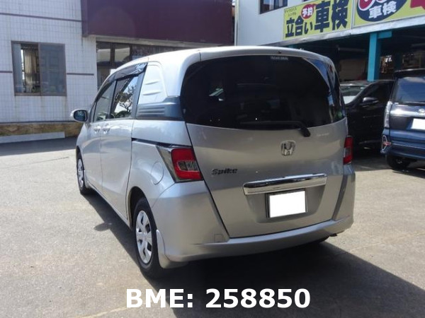 HONDA FREED SPIKE