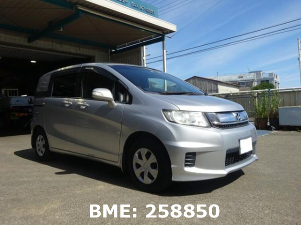 HONDA FREED SPIKE