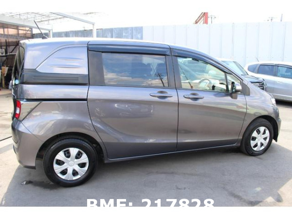 HONDA FREED SPIKE