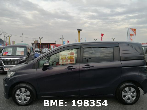 HONDA FREED SPIKE