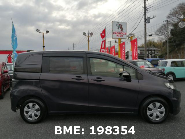 HONDA FREED SPIKE