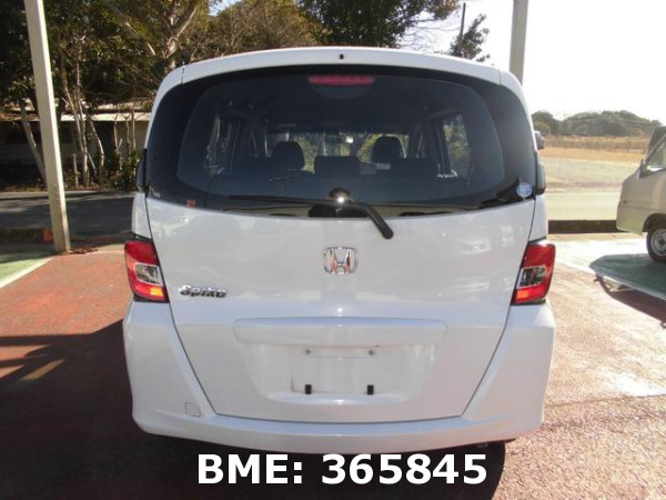 HONDA FREED SPIKE