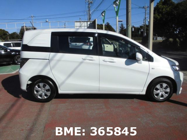 HONDA FREED SPIKE