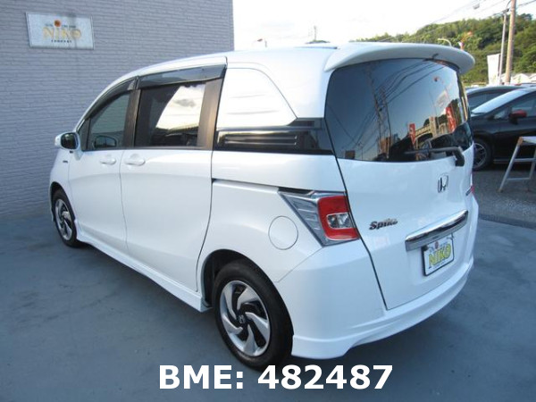 HONDA FREED SPIKE HYBRID