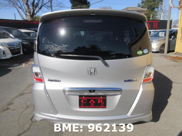 HONDA FREED SPIKE HYBRID