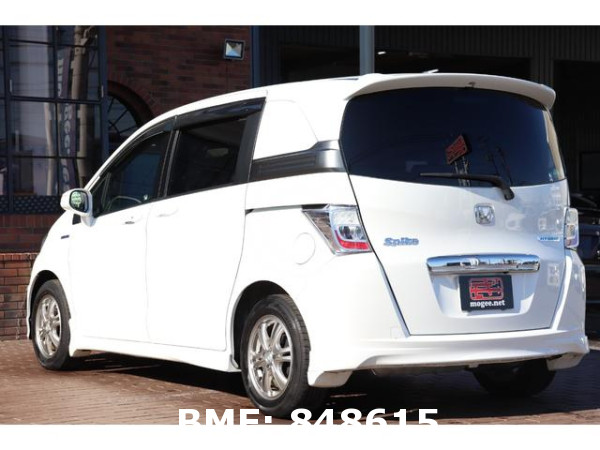 HONDA FREED SPIKE HYBRID